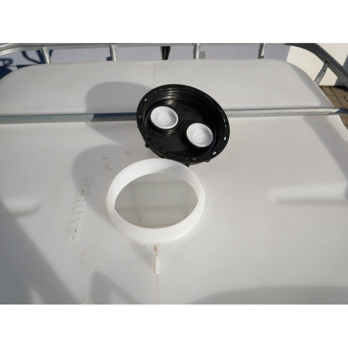 IBC konteinerio užsukamas dangtis su nuorinimu 2